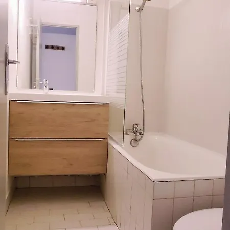 Апартаменты Au Coeur De Juan A Deux Pas Des Plages *